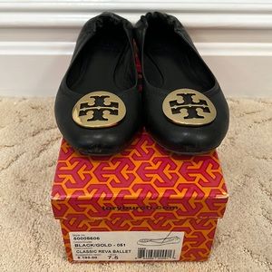 Tory Burch Classic Reva Ballet Flats. Black and gold. Pre-owned. Size 7.5